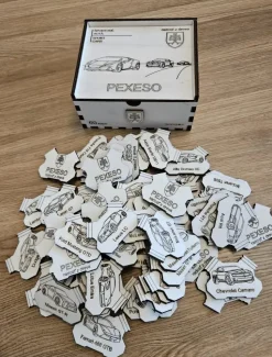 Puzzle Drevené pexeso 艩portové autá